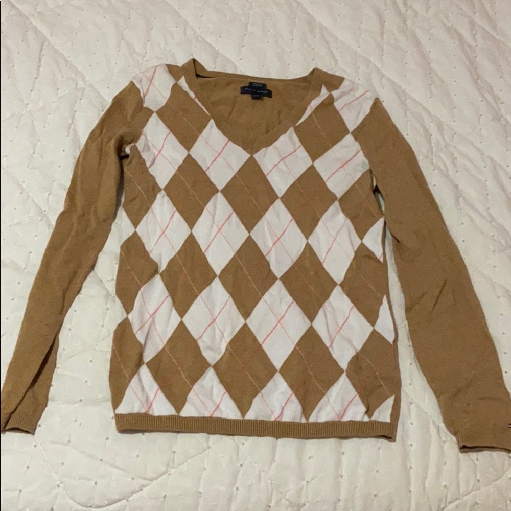 v neck argyle sweater